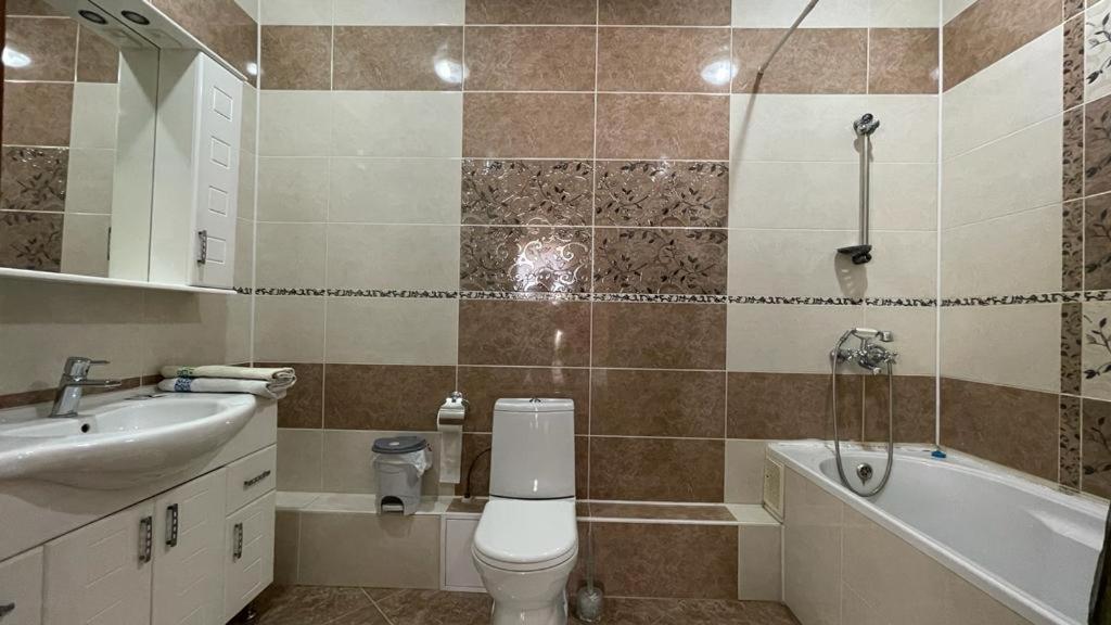 Rosa Roze Luxe House Hotel Karagandi Kültér fotó