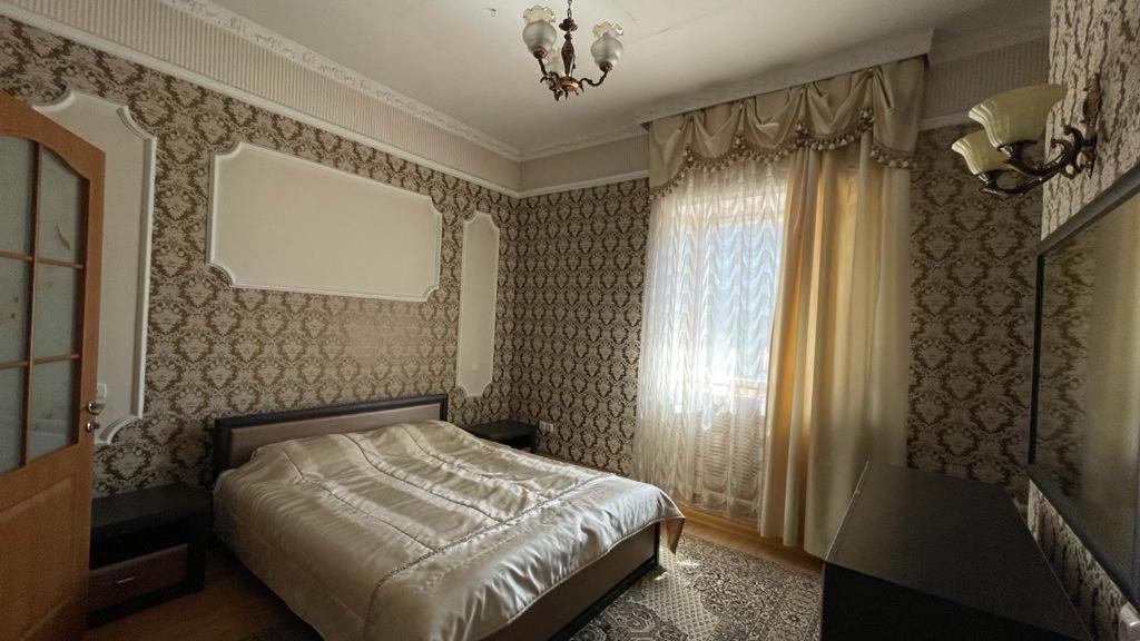Rosa Roze Luxe House Hotel Karagandi Kültér fotó