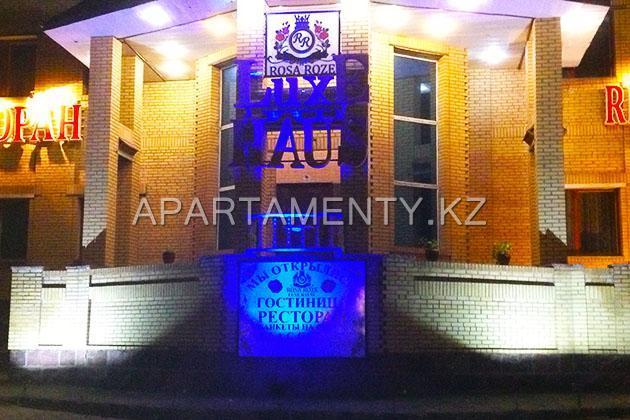 Rosa Roze Luxe House Hotel Karagandi Kültér fotó